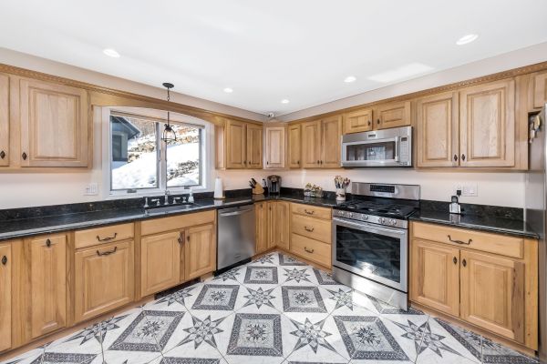 Custom Cabinet Making Service
