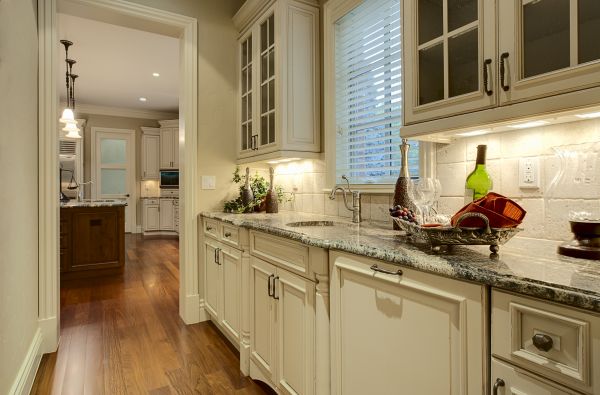 Butlers Pantry Installation in Round Rock